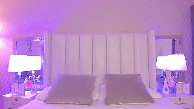 SophiaSmiiths  online show from July 11, 12:02 am