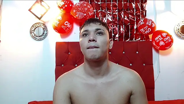 couple lovelyds online show from February 20, 3:41 pm