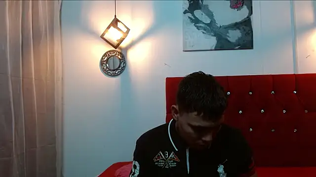 couple lovelyds online show from February 26, 1:53 am