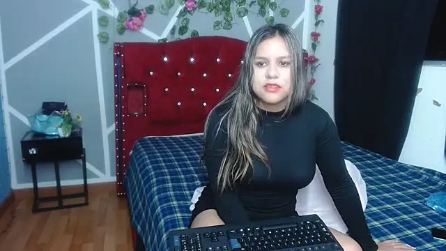 Snapshot of stephanieross202cl chatting on March 16, 6:20 am stephanieross202cl online show from March 16, 6:20 am