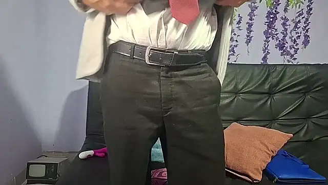 yazforeSolo online show from November 13, 3:55 pm