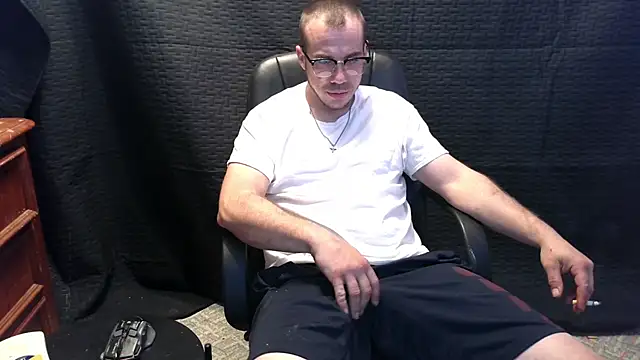 Snapshot of ScubaStevex chatting on November 24, 6:51 pm ScubaStevex online show from November 24, 6:51 pm