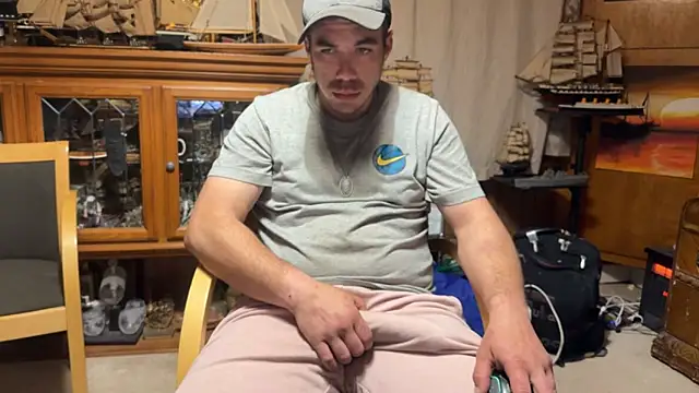ScubaStevex online show from May 15, 5:36 am