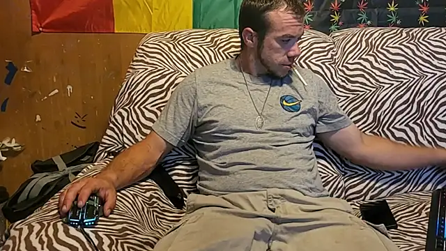 ScubaStevex online show from June 21, 3:25 pm