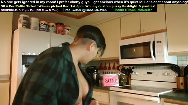 Snapshot of IsabelleRaven chatting on November 8, 11:36 pm IsabelleRaven online show from November 8, 11:36 pm