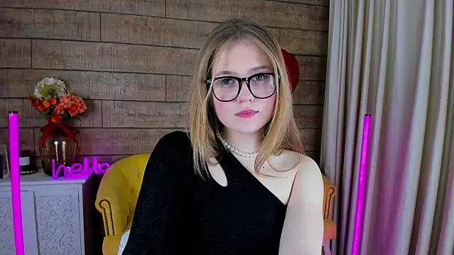 SelinSwarovski online show from February 17, 10:58 pm