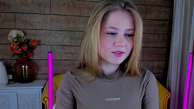 SelinSwarovski online show from February 22, 10:31 pm