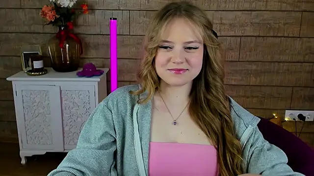 SelinSwarovski online show from March 10, 10:45 pm