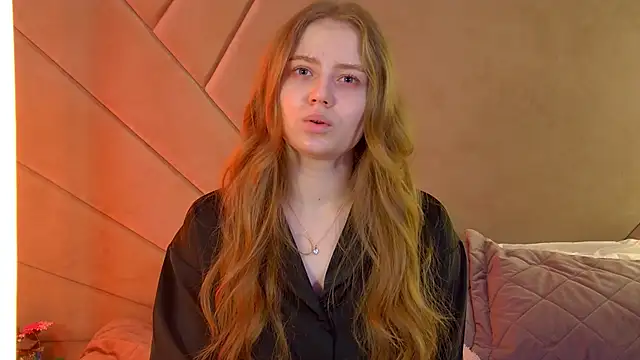 SelinSwarovski online show from May 2, 3:39 pm