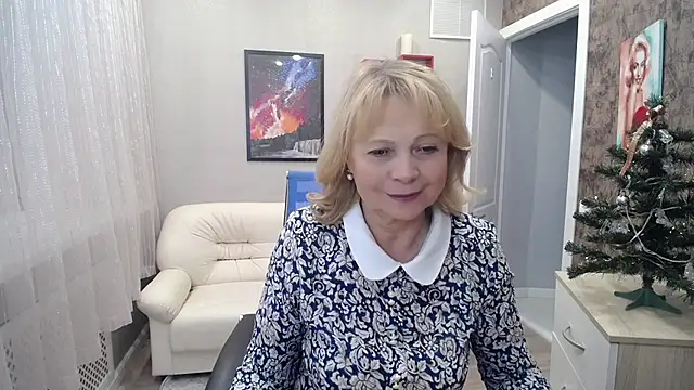 Snapshot of Milla_Cutie18 chatting on December 26, 9:01 am Milla Cutie18 online show from December 26, 9:01 am