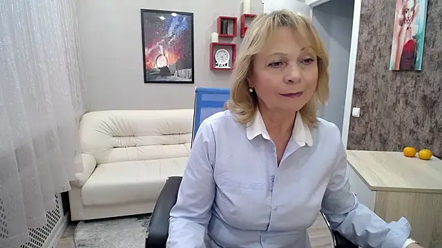 Snapshot of Milla_Cutie18 chatting on February 4, 9:28 am Milla Cutie18 online show from February 4, 9:28 am