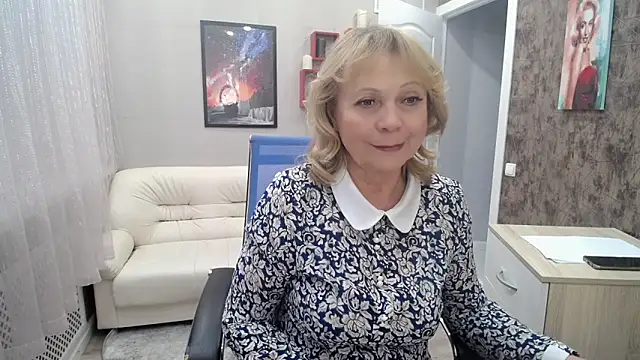 Snapshot of Milla_Cutie18 chatting on February 17, 11:55 am Milla Cutie18 online show from February 17, 11:55 am