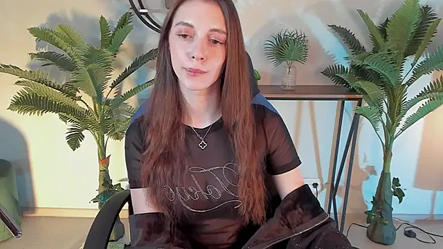 Snapshot of AveAngela chatting on December 25, 9:34 am AveAngela online show from December 25, 9:34 am