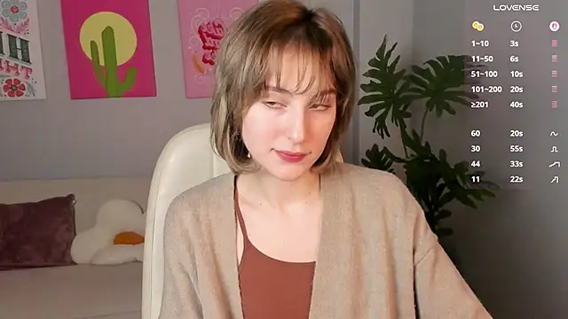 LuxRayi online show from February 14, 5:37 am