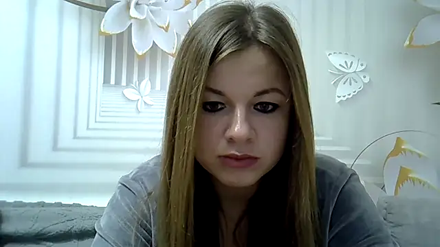 Snapshot of TinaFun4u chatting on December 13, 1:37 am TinaFun4u online show from December 13, 1:37 am