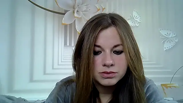 Snapshot of TinaFun4u chatting on December 20, 8:28 am TinaFun4u online show from December 20, 8:28 am