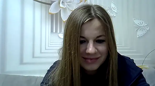 Snapshot of TinaFun4u chatting on December 21, 11:56 pm TinaFun4u online show from December 21, 11:56 pm
