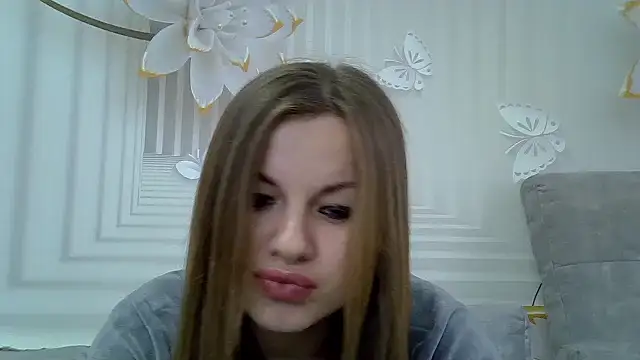 Snapshot of TinaFun4u chatting on January 24, 11:04 am TinaFun4u online show from January 24, 11:04 am