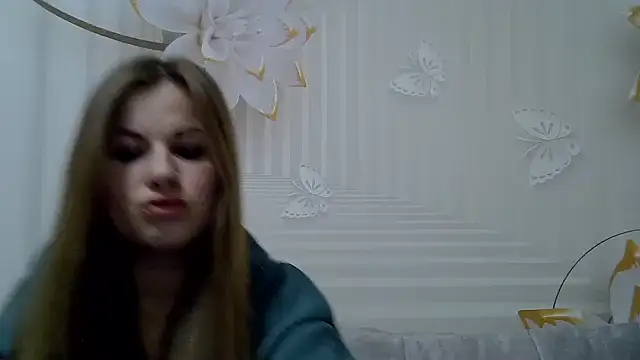 Snapshot of TinaFun4u chatting on February 5, 11:28 pm TinaFun4u online show from February 5, 11:28 pm