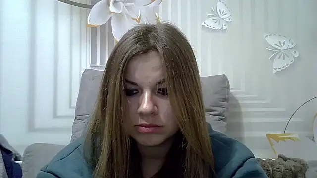 Snapshot of TinaFun4u chatting on February 21, 11:32 pm TinaFun4u online show from February 21, 11:32 pm