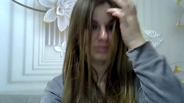 Snapshot of TinaFun4u chatting on February 23, 7:49 pm TinaFun4u online show from February 23, 7:49 pm