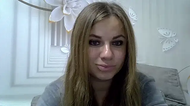 Snapshot of TinaFun4u chatting on November 7, 9:04 pm TinaFun4u online show from November 7, 9:04 pm