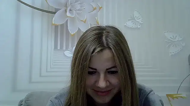 Snapshot of TinaFun4u chatting on November 27, 9:17 pm TinaFun4u online show from November 27, 9:17 pm