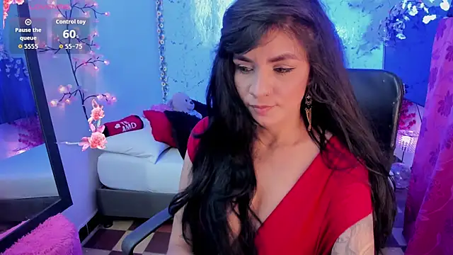 Snapshot of elissa_iris chatting on July 28, 2:29 am elissa iris online show from July 28, 2:29 am
