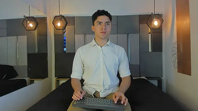 LiamNovak online show from March 9, 1:04 pm