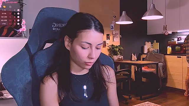 Snapshot of KatiKate chatting on October 21, 5:13 pm KatiKate online show from October 21, 5:13 pm