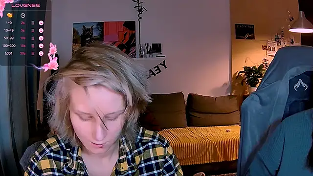 Snapshot of KatiKate chatting on November 12, 3:23 pm KatiKate online show from November 12, 3:23 pm