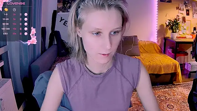 Snapshot of KatiKate chatting on November 28, 4:09 pm KatiKate online show from November 28, 4:09 pm