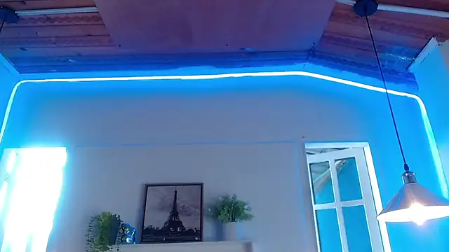 Snapshot of ShyVibes_ chatting on September 13, 7:24 pm ShyVibes online show from September 13, 7:24 pm