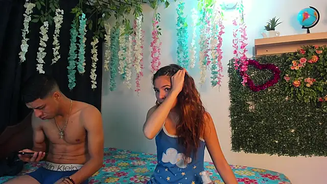 kattyandtom2 online show from January 26, 3:17 am