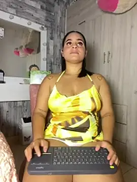 Violetrousse online show from June 6, 7:40 pm