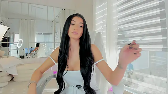 missdiamond  online show from October 29, 8:05 am