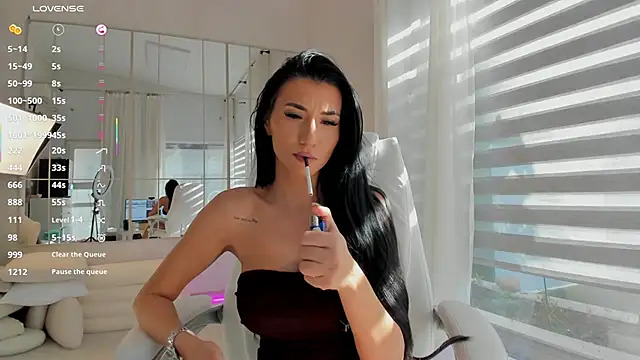 missdiamond  online show from October 30, 8:16 am