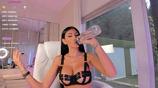 missdiamond  online show from December 14, 8:20 am