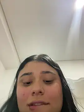 alissonfernandez  online show from March 20, 11:12 pm