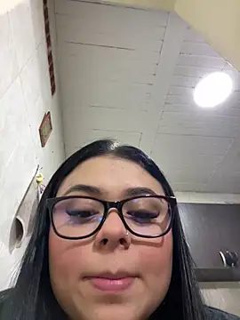 alissonfernandez  online show from September 25, 11:03 am