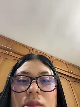 alissonfernandez  online show from November 2, 12:35 am