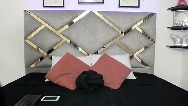 Snapshot of marian_pinzon chatting on March 19, 2:37 am marian pinzon online show from March 19, 2:37 am