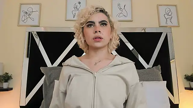 Snapshot of marian_pinzon chatting on September 19, 2:35 am marian pinzon online show from September 19, 2:35 am