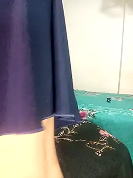 Snapshot of Aashixxx12 chatting on September 19, 5:09 am Aashixxx12 online show from September 19, 5:09 am