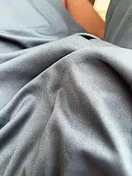 Snapshot of Desiboy___21 chatting on December 8, 11:46 am Desiboy 21 online show from December 8, 11:46 am