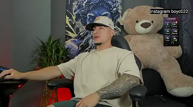 Snapshot of boyc022_ chatting on February 15, 4:36 am boyc022 online show from February 15, 4:36 am