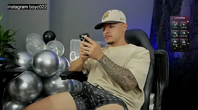 Snapshot of boyc022_ chatting on March 18, 12:16 am boyc022 online show from March 18, 12:16 am