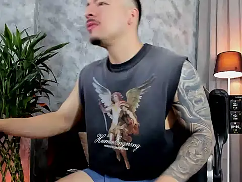 boyc022  online show from February 27, 12:49 pm