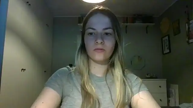 Snapshot of ROSIEx_sweet chatting on September 17, 6:48 am ROSIEx sweet online show from September 17, 6:48 am