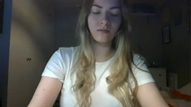 Snapshot of ROSIEx_sweet chatting on November 17, 7:58 am ROSIEx sweet online show from November 17, 7:58 am